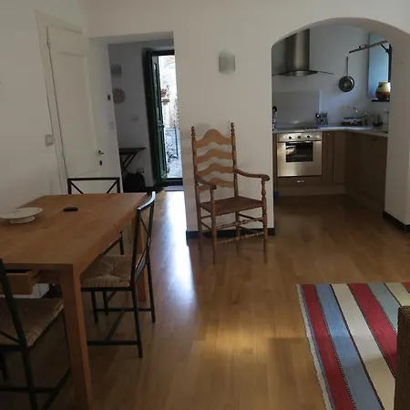 Cassa Di Loggia Sleeps 4 With Pool *