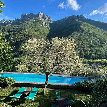 Cassa Di Loggia Sleeps 4 With Pool شقة Colletta