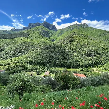 Cassa Di Loggia Sleeps 4 With Pool شقة Colletta
